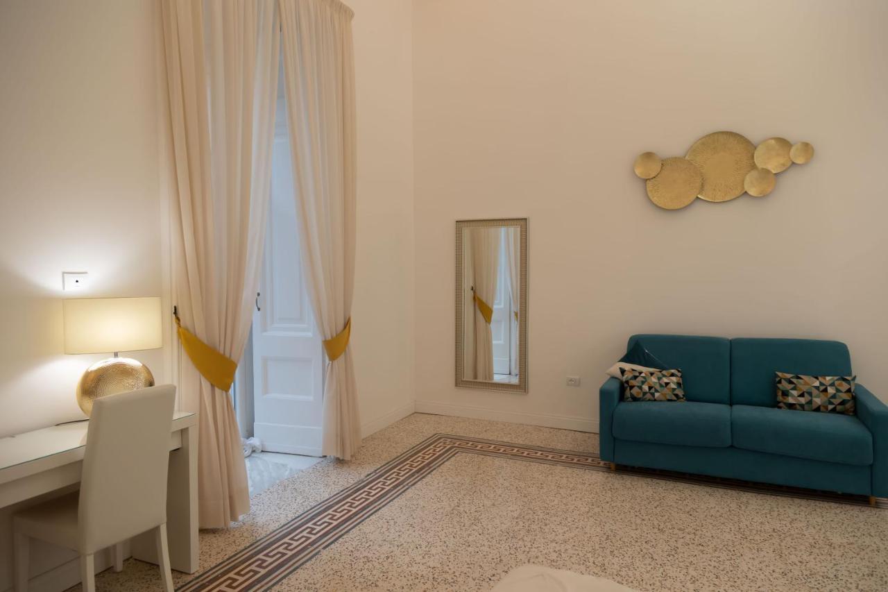 1811 Residenza Storica Bed & Breakfast Napoli Bagian luar foto