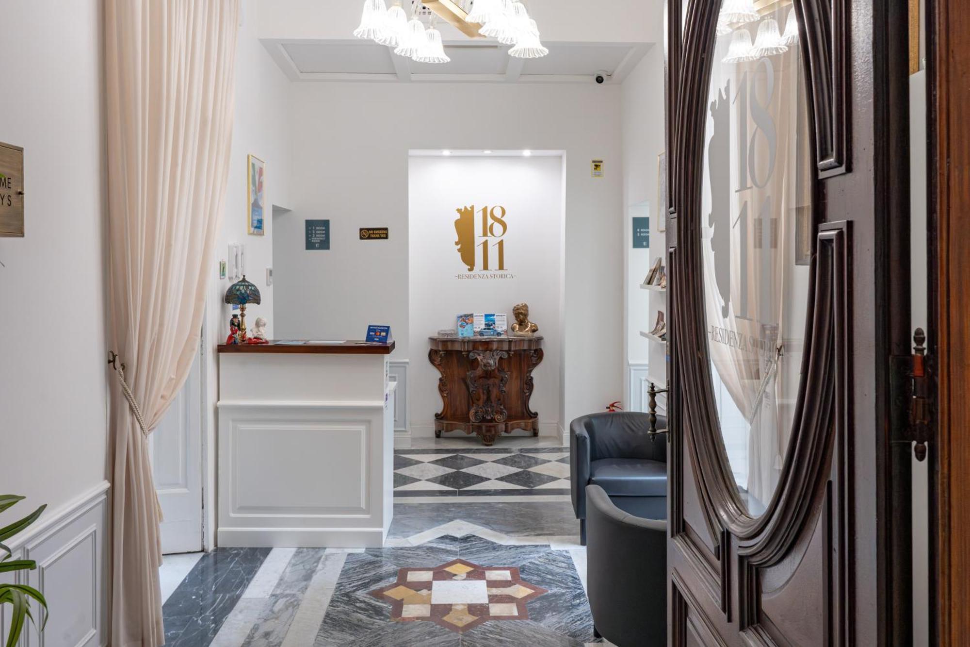 1811 Residenza Storica Bed & Breakfast Napoli Bagian luar foto